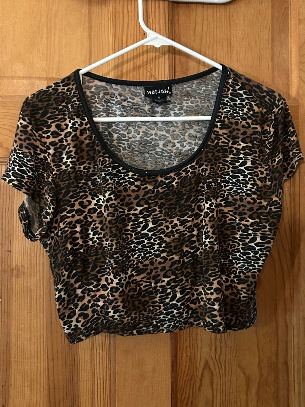 Wet Seal Women's Leopard Print Crop Top - Brown/Black